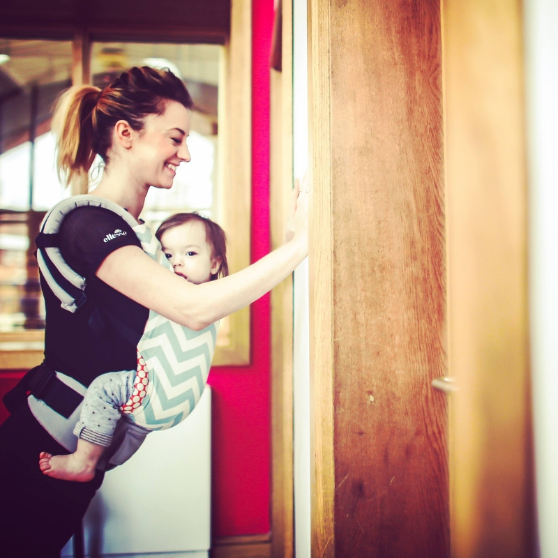 Sling Strong baby and mother postnatal fitness class